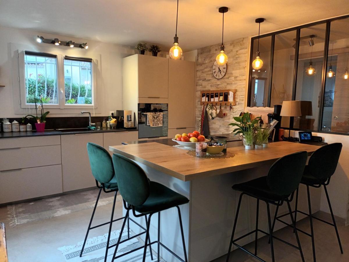 Jolie Villa Lalou Cote D'Azur Trois Chambres Frejus Luaran gambar