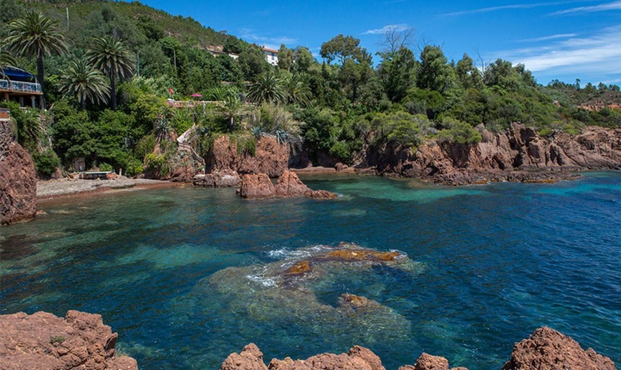 Jolie Villa Lalou Cote D'Azur Trois Chambres Frejus Luaran gambar