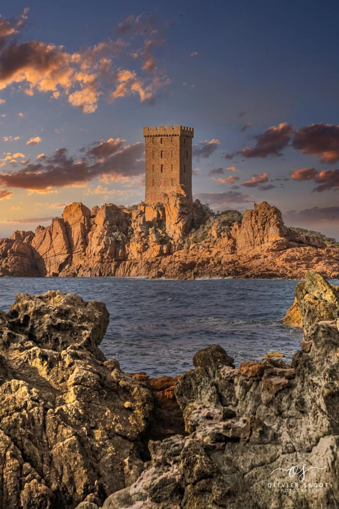 Jolie Villa Lalou Cote D'Azur Trois Chambres Frejus Luaran gambar